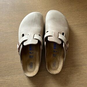 Birkenstock Boston clogs regular width